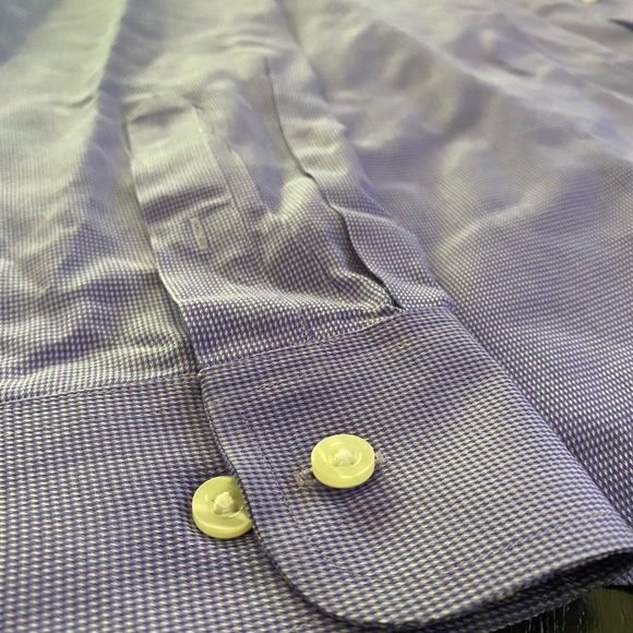 roundtree and yorke button down tee - Picture 2 of 3